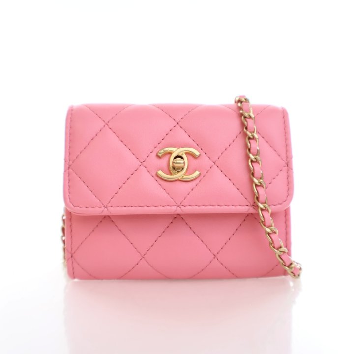 Chanel Mini Pink Lambskin Pearl Crush Clutch On Chain – Luxe Du Jour