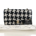 Chanel Medium Tweed Classic...