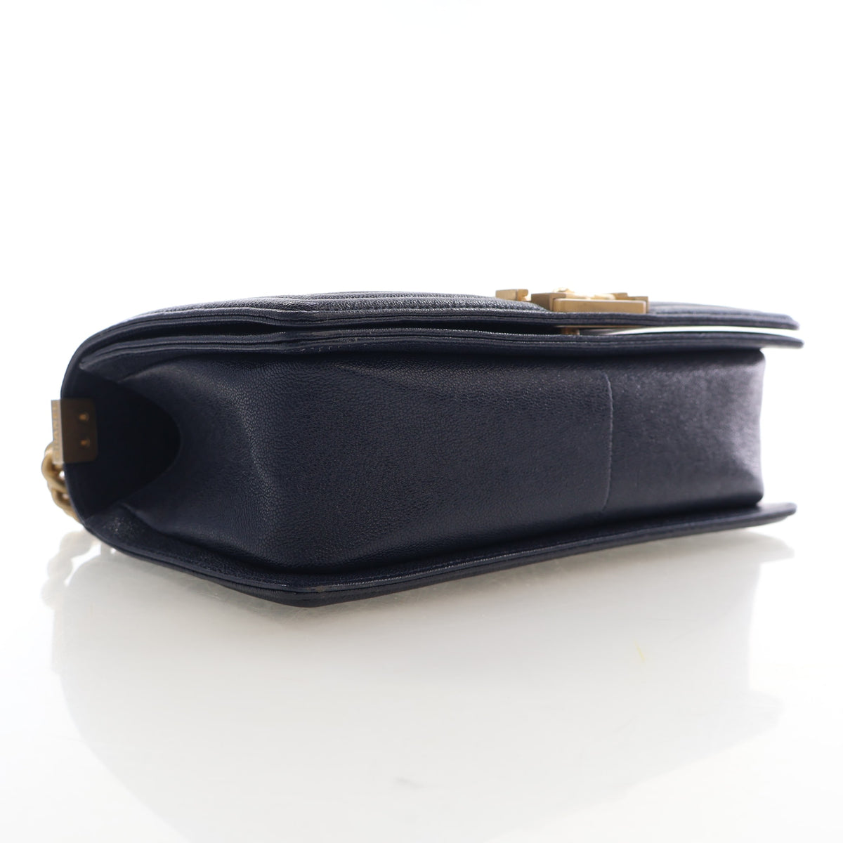 Pre-Owned Chanel Boy Bag Medium Caviar Leather, side view, photo 5 of 18