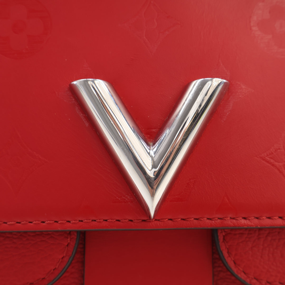 Monogram Cuir Plume Ecume Very Chain Bag Rubis Red, photo 4 of 20