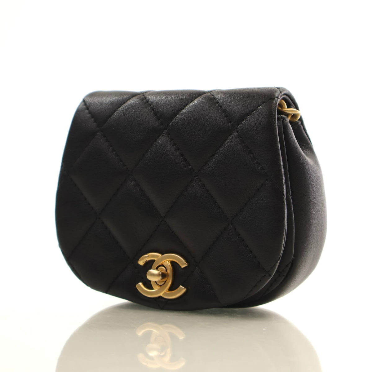 Pre-Owned Chanel Clutch Mini Lambskin Coco Mail With Chain, front view