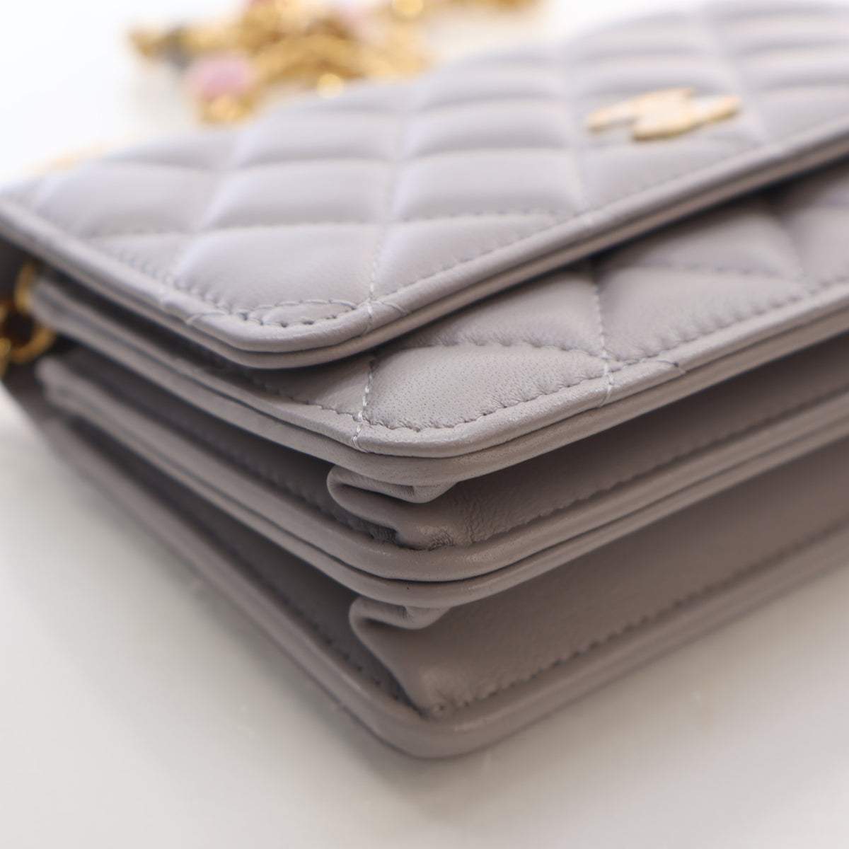 Pre-Owned Chanel Wallet Mini Lambskin Gem On Cain, side view