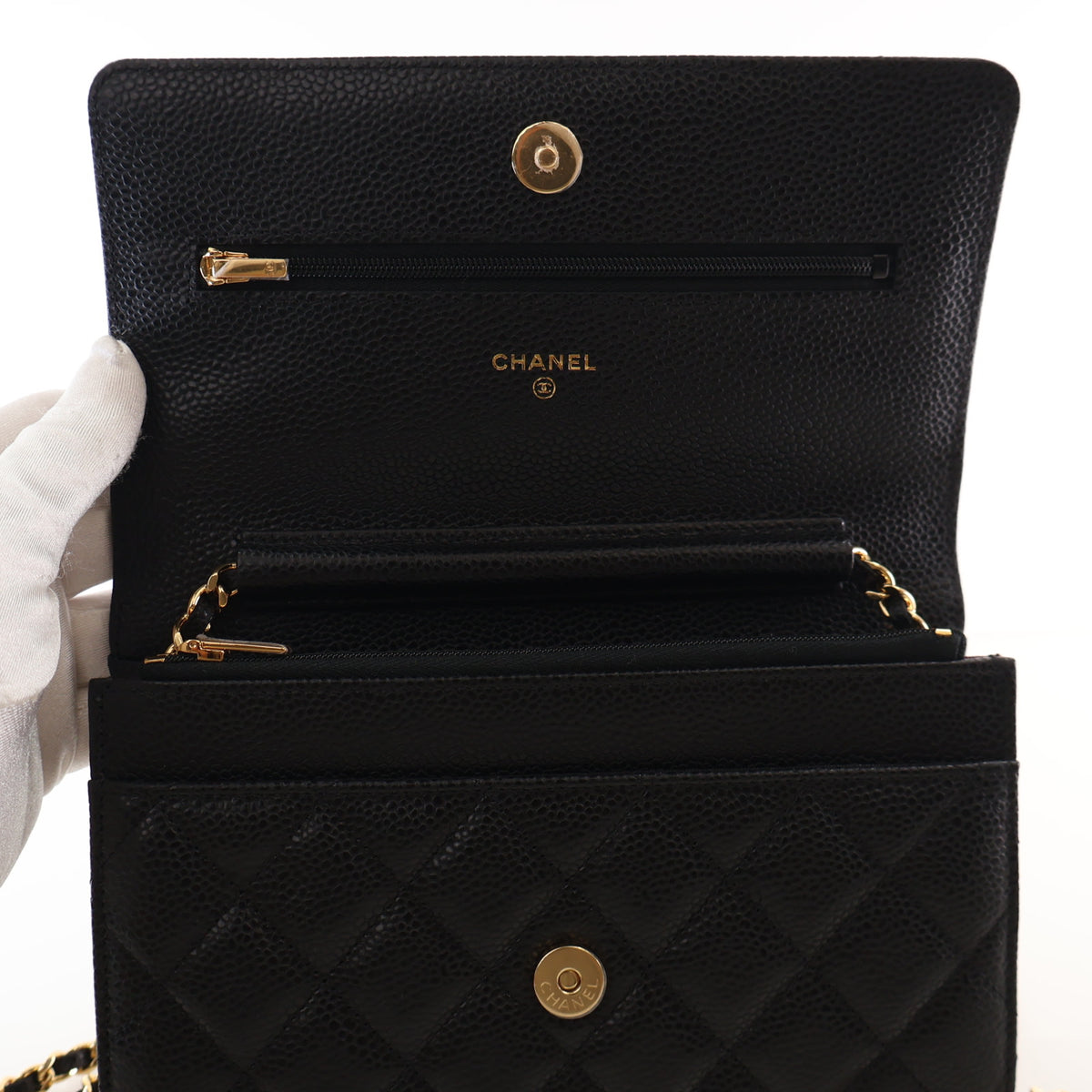 Pre-Owned Chanel Wallet On Chain Caviar Leather Classic WOC, open interior with lining
