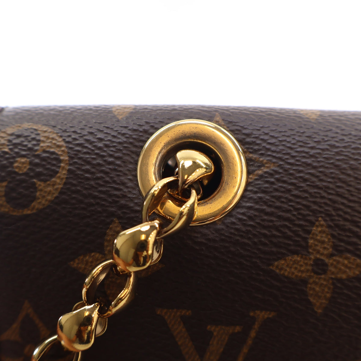 Pre-Owned Louis Vuitton Coated Canvas Monogram Victoire Handbag, gold hardware close-up, photo 12 of 19