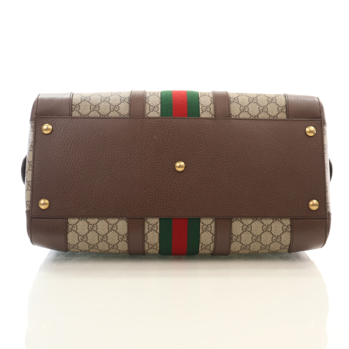 Pre-Owned Gucci Medium GG Supreme Savoy Duffle, base and feet view, photo 11 of 19
