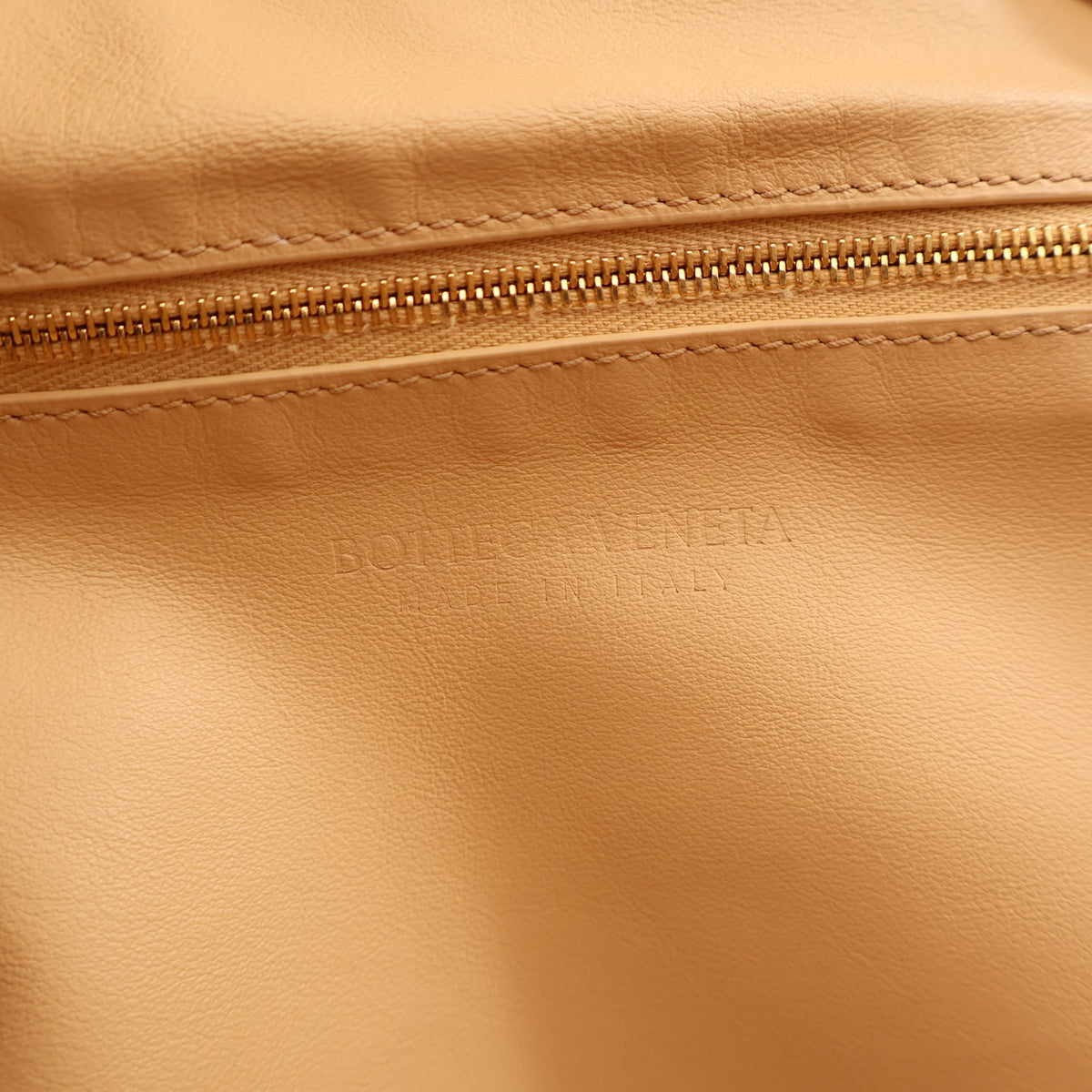 Pre-Owned Bottega Veneta Jodie Classic Intrecciato Nappa Leather, logo detail