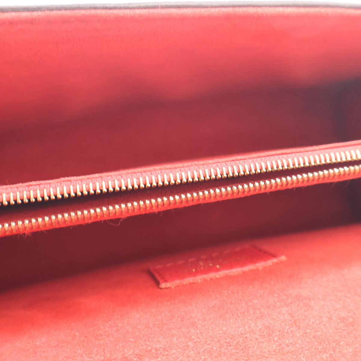 Pre-Owned Louis Vuitton Coated Canvas Monogram Victoire Handbag, open interior with lining, photo 18 of 19