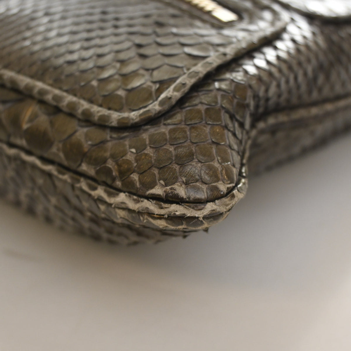 Pre-Owned Gucci Python Britt Messenger Bag, corner detail