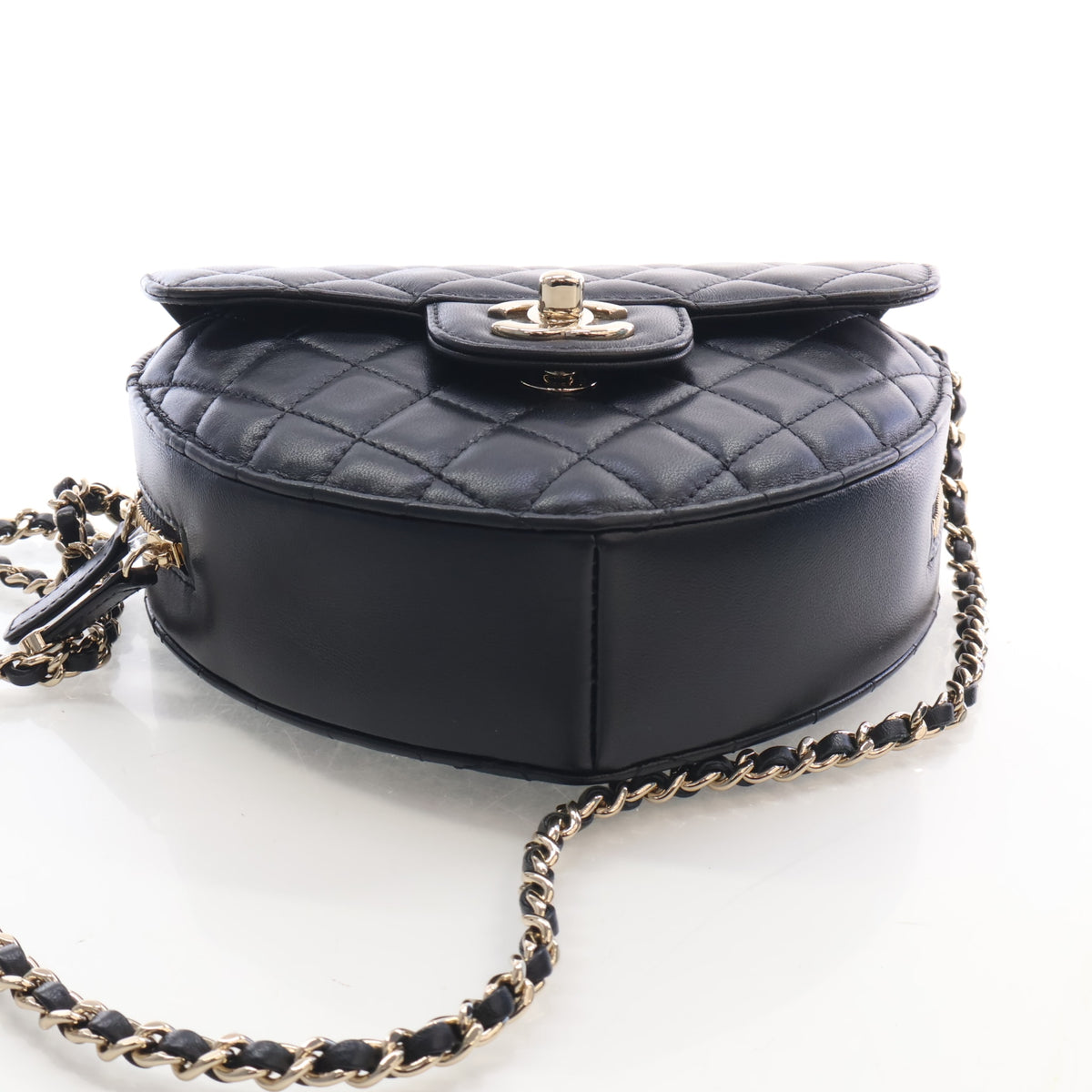 Pre-Owned Chanel Large Lambskin CC In Love Heart Bag, side profile