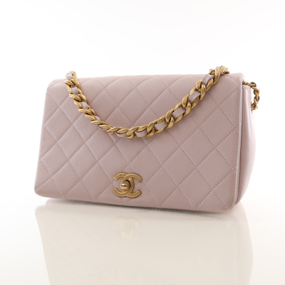 Pre-Owned Chanel Flap Bag Medium Calfskin Fashion Therapy, three-quarter view