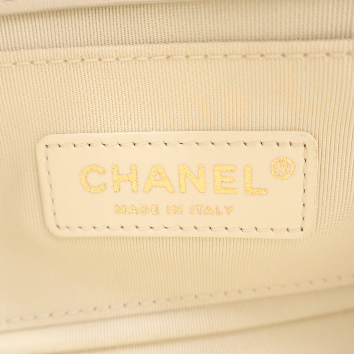 Pre-Owned Chanel Flap Bag Mini Lambskin Enamel CC, gold embossed logo detail