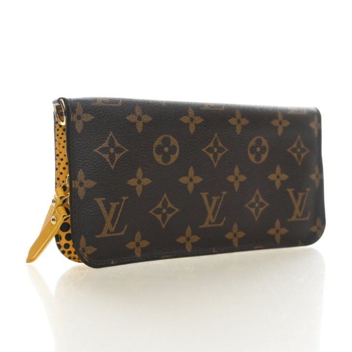 Louis Vuitton x Yayoi Kusama Pumpkin Dot Wallet