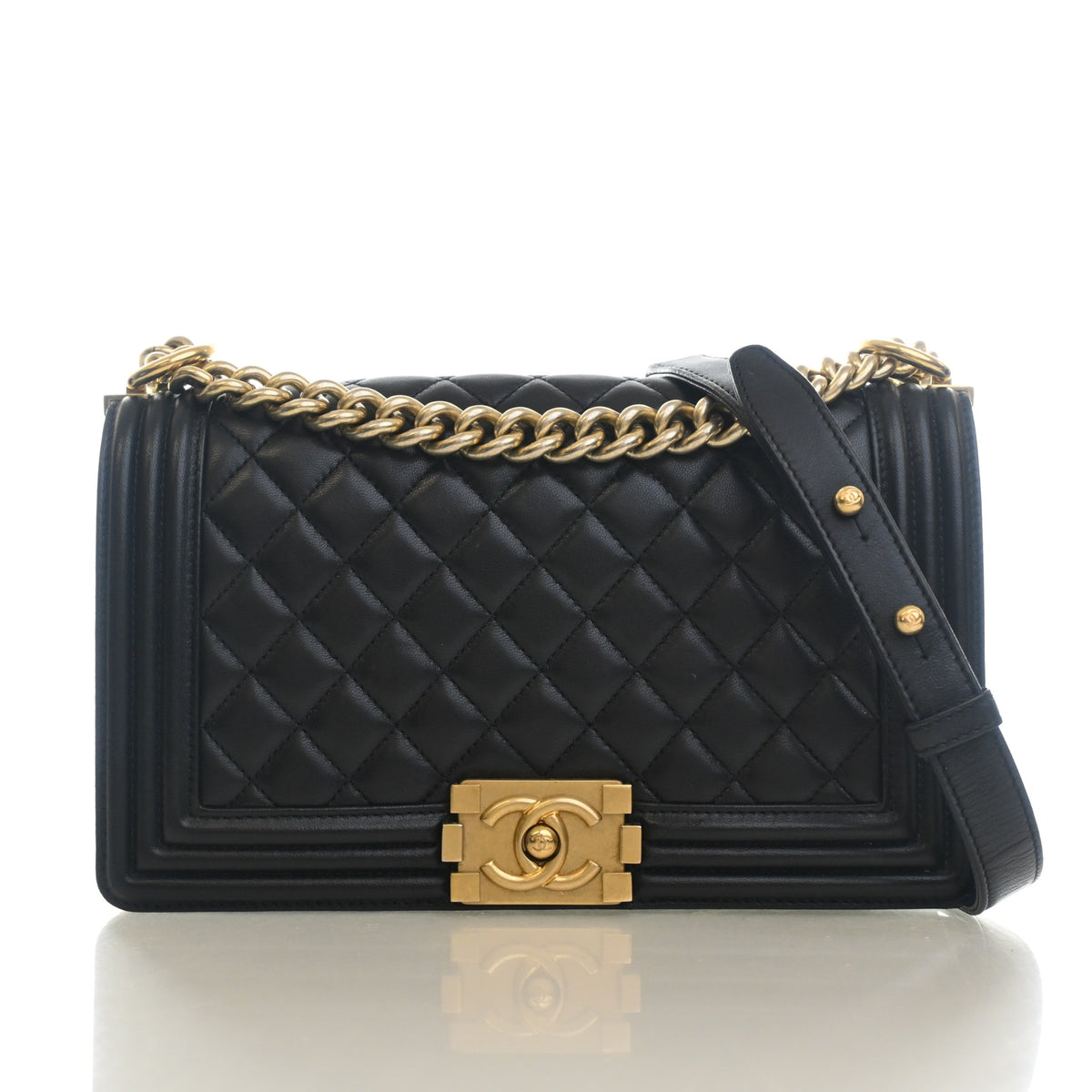 Pre-Owned Chanel Boy Bag Medium Lambskin, photo 1 of 19