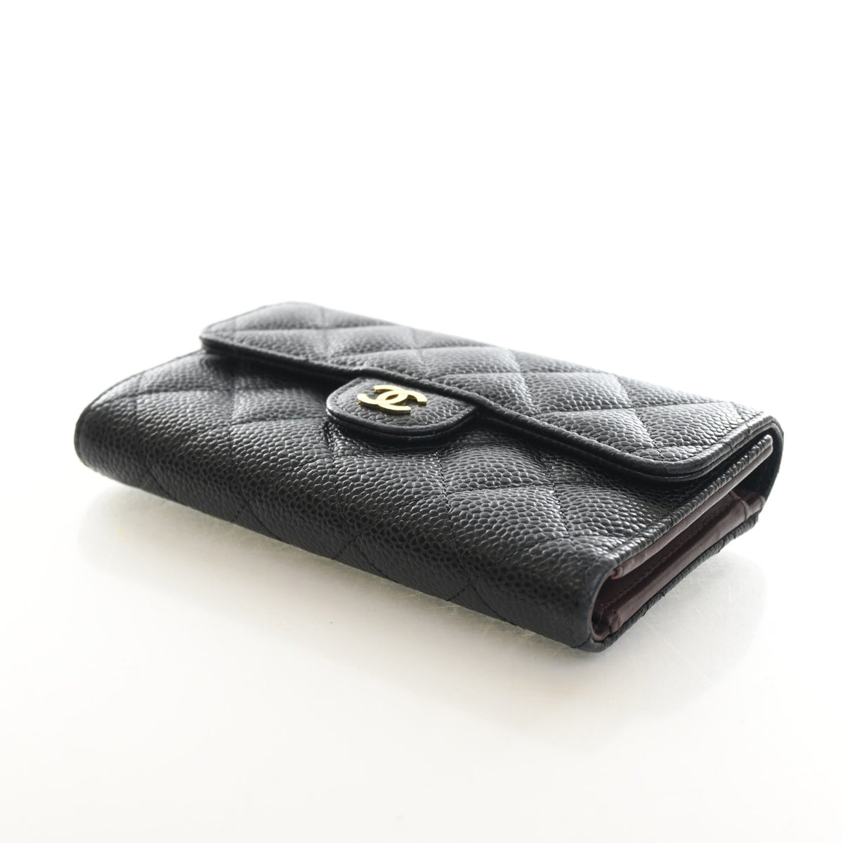 Pre-Owned Chanel Classic Flap Medium Caviar Leather Wallet, side profile, photo 7 of 13