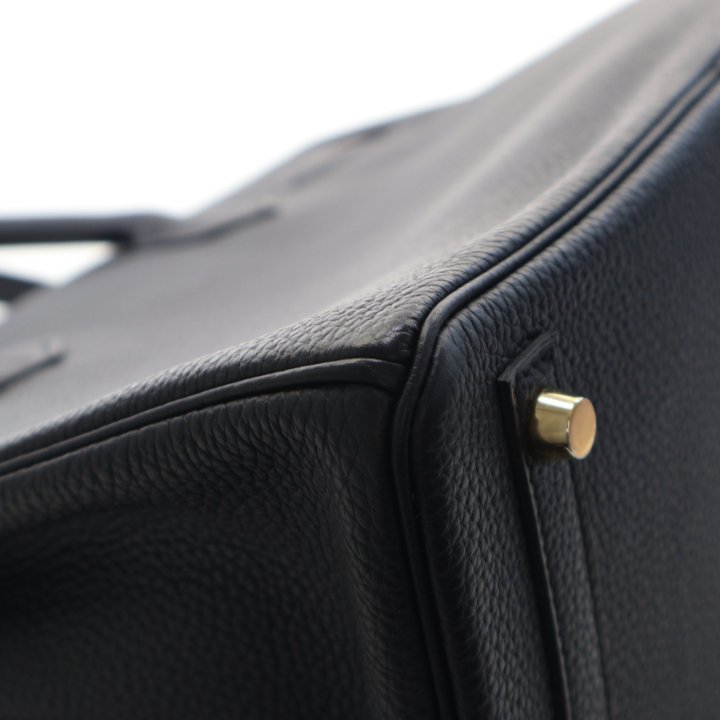 Pre-Owned Hermès Birkin 30 Noir Togo Leather, corner and edge detail