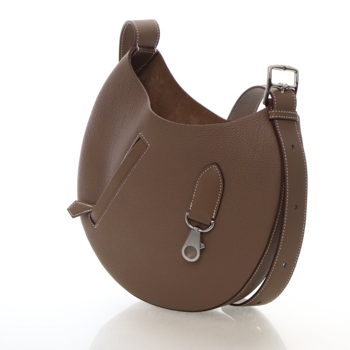 Hermes Etoupe Togo Arcon Slim, photo 3 of 13