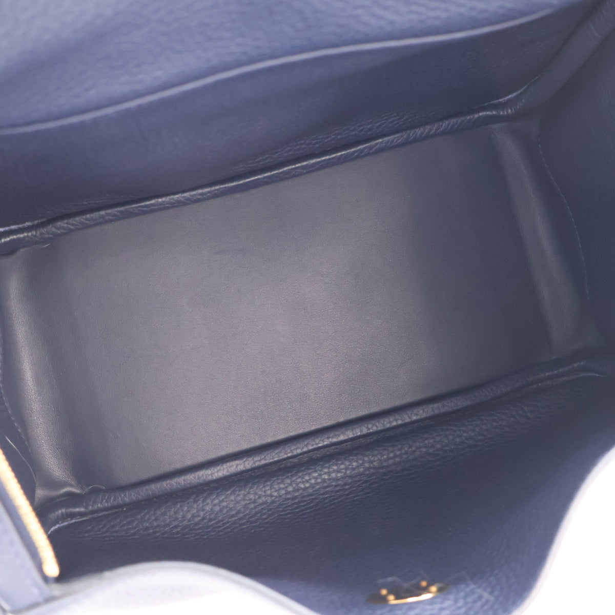 Pre-Owned Hermès Lindy 30 Bleu Nuit Clemence Leather, open interior with lining