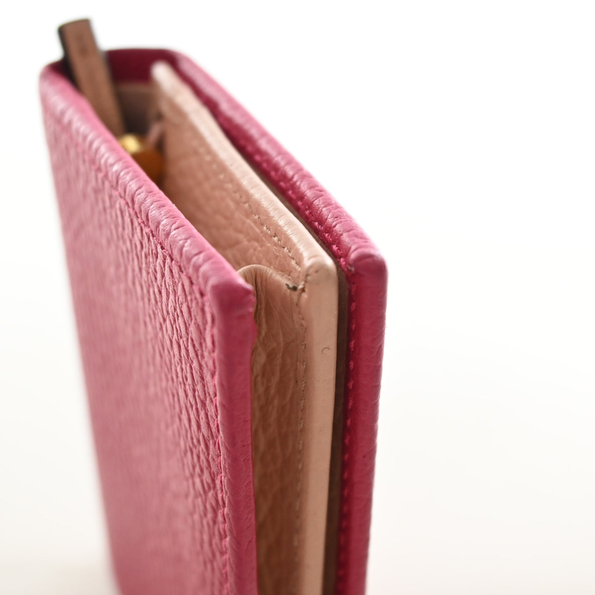 Pre-Owned Gucci Marmont Small Calfskin GG Wallet, side profile, photo 15 of 17