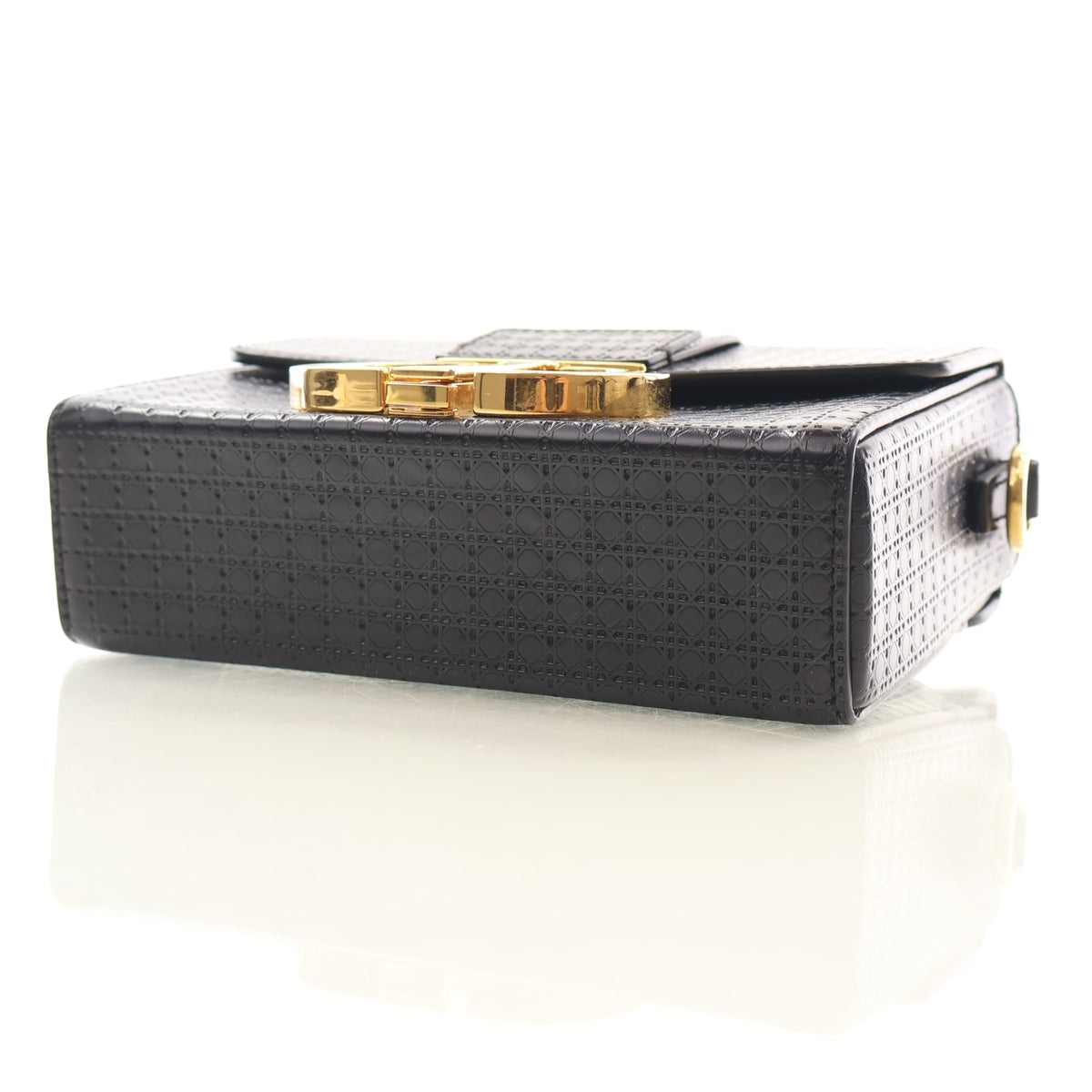 Pre-Owned Christian Dior 30 Calfskin Montaigne Box Bag, base view