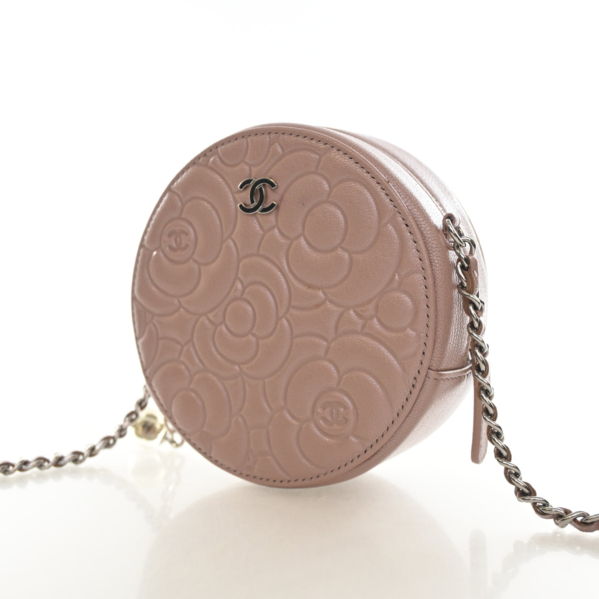 Pre-Owned Chanel Clutch Goatskin Camellia Round On Chain, three-quarter view
