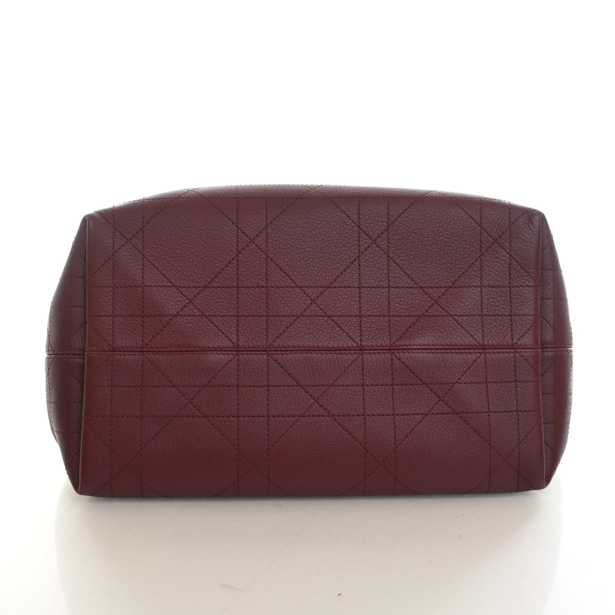 Pre-Owned Christian Dior Medium Calfskin Toujours, base and feet view, photo 11 of 12