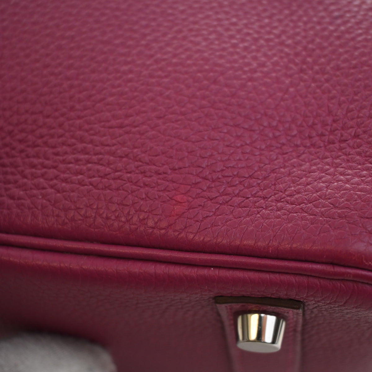 Pre-Owned Hermès Birkin 30 Tosca Togo Leather, base and feet view, photo 19 of 20
