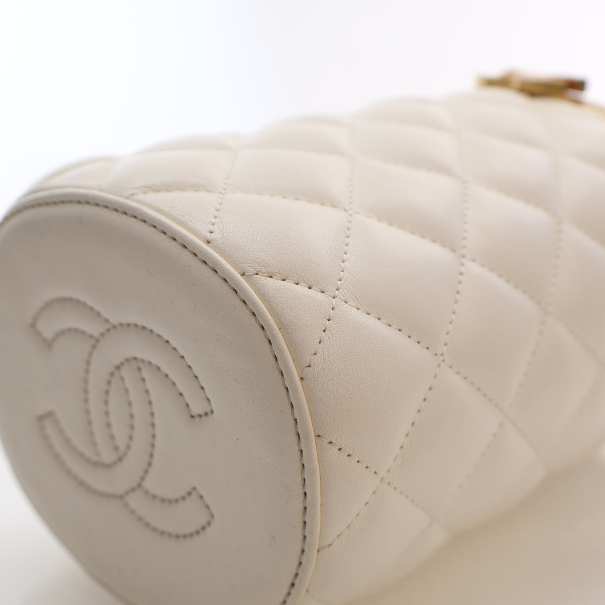 Chanel Small Lambskin Crown Box Bag, photo 8 of 18