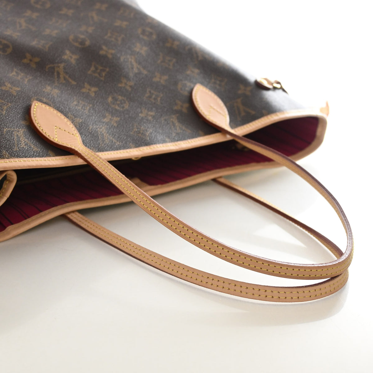 Pre-Owned Louis Vuitton Neverfull MM Monogram, side profile, photo 9 of 16