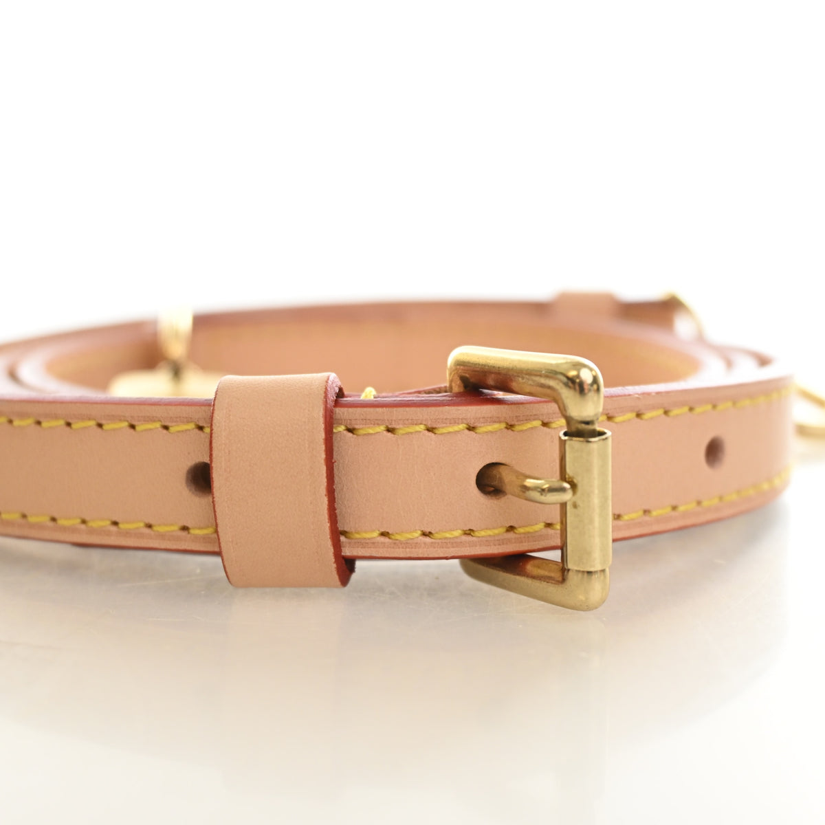 Pre-Owned Louis Vuitton Vachetta Strap, gold hardware close-up