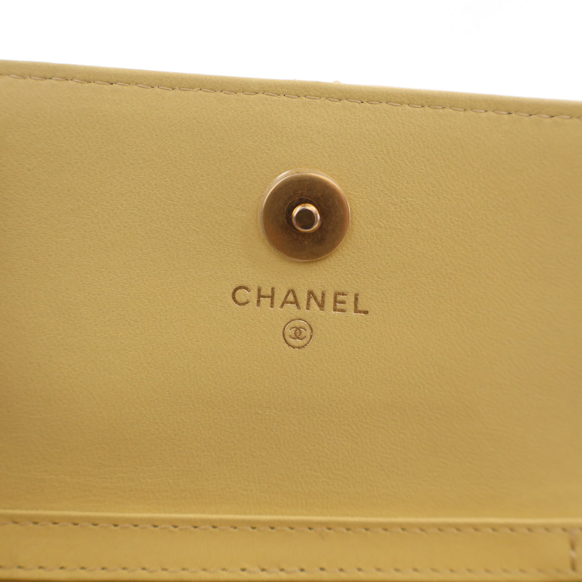 Pre-Owned Chanel Wallet On Chain Lambskin WOC, gold embossed logo detail, photo 14 of 15