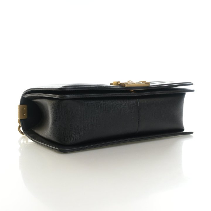 Chanel Medium Caviar Boy Bag, photo 4 of 16