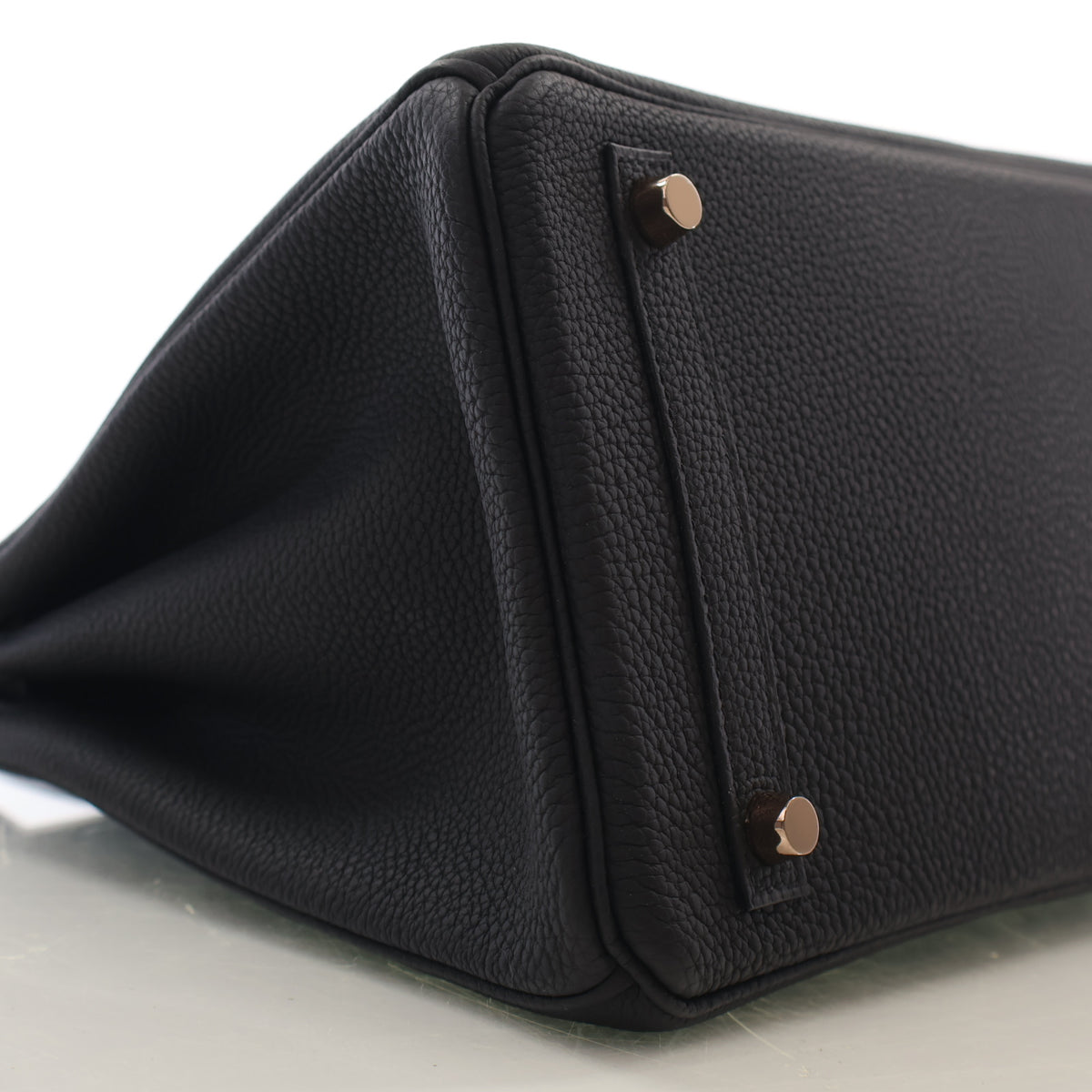 Pre-Owned Hermès Birkin 30 Noir Togo Leather, base view