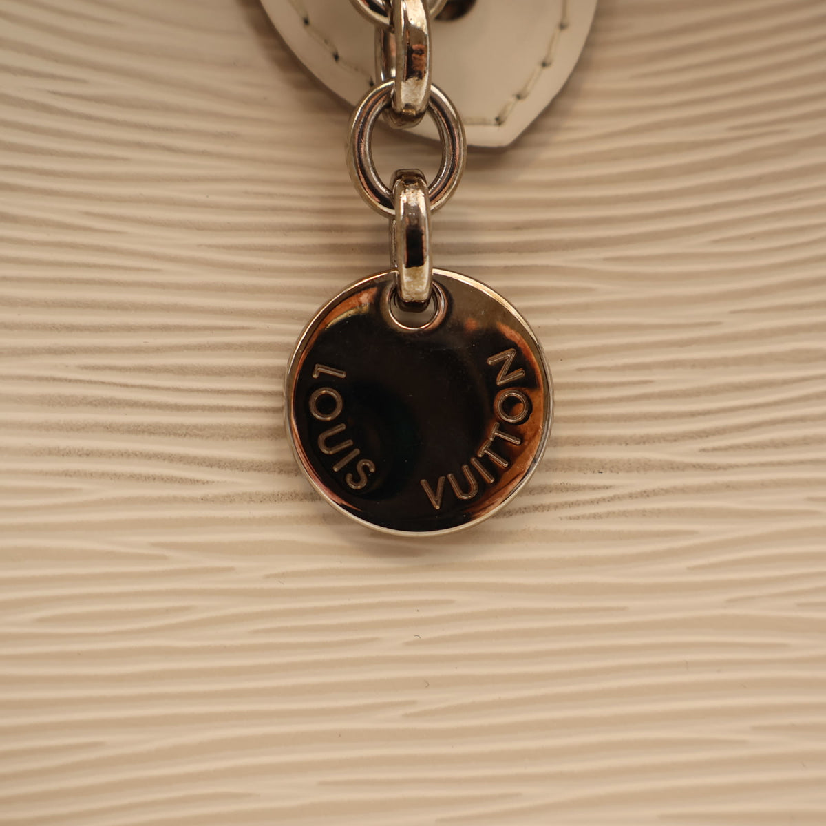 Louis Vuitton Epi Brea MM, photo 4 of 14