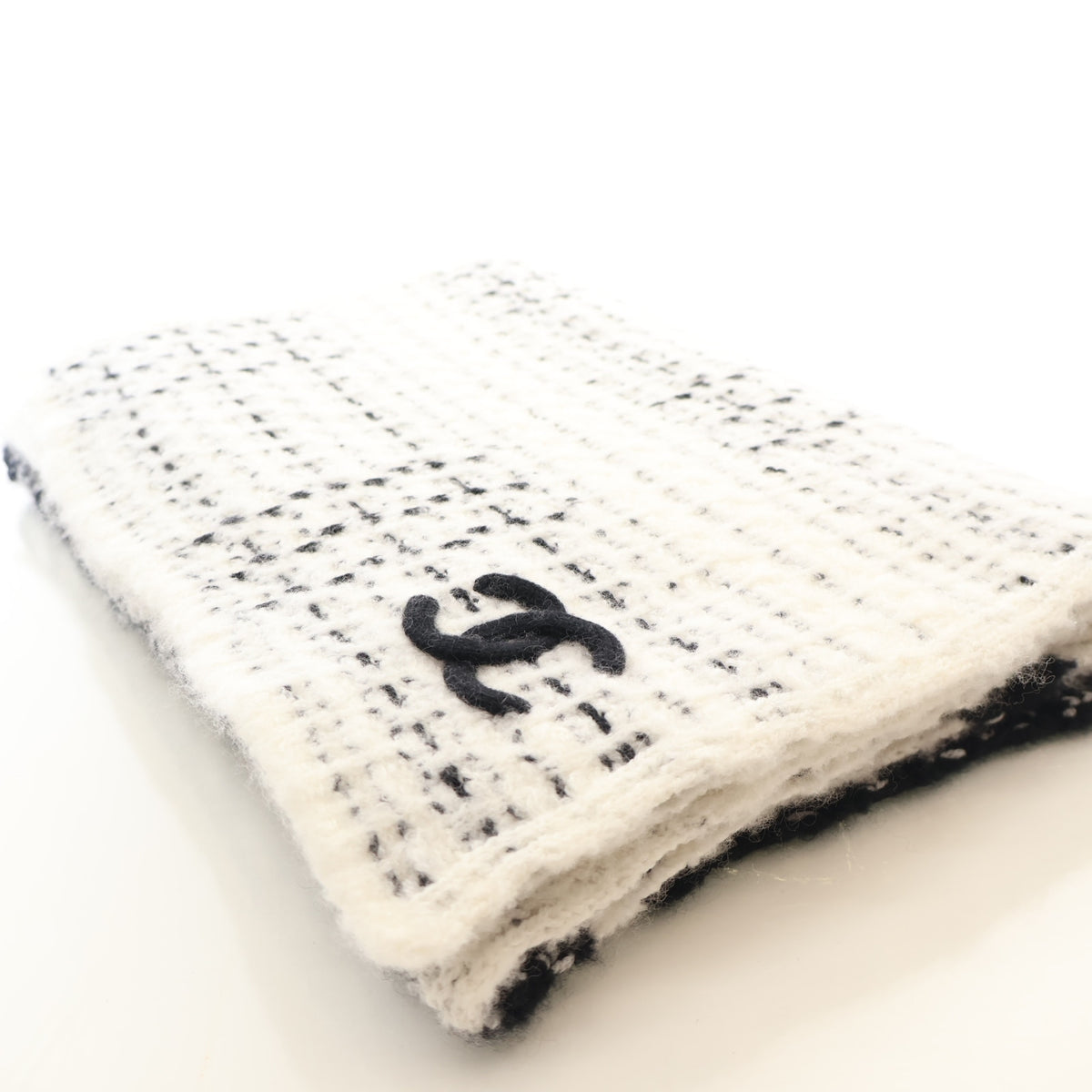 Pre-Owned Chanel Scarf Wool Cashmere CC, logo detail