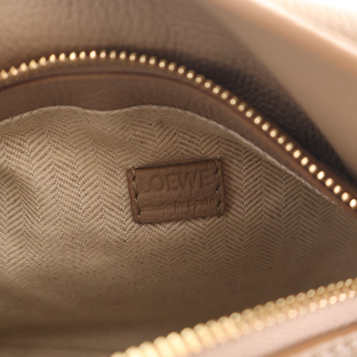 Loewe Mini Calfskin Puzzle Edge, photo 15 of 16
