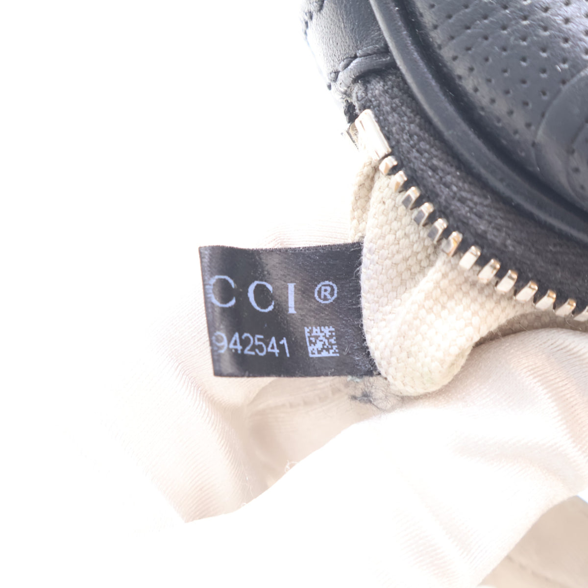 Gucci GG Embossed Belt Bag, photo 15 of 19