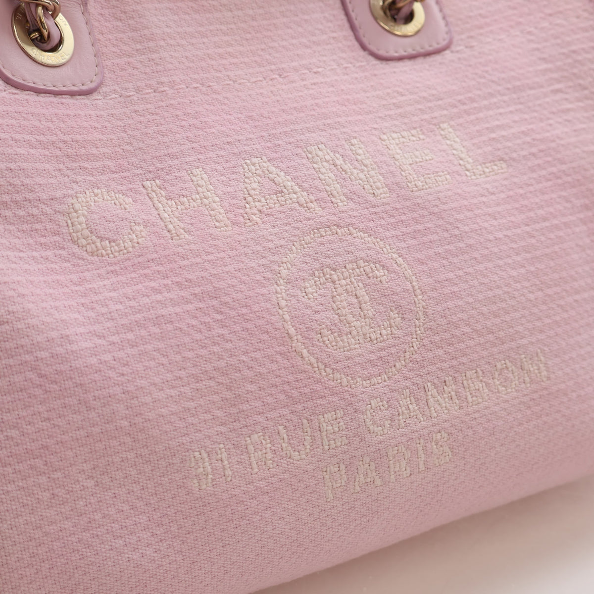 Pre-Owned Chanel Shopping Tote Small Canvas Deauville, gold embossed logo detail