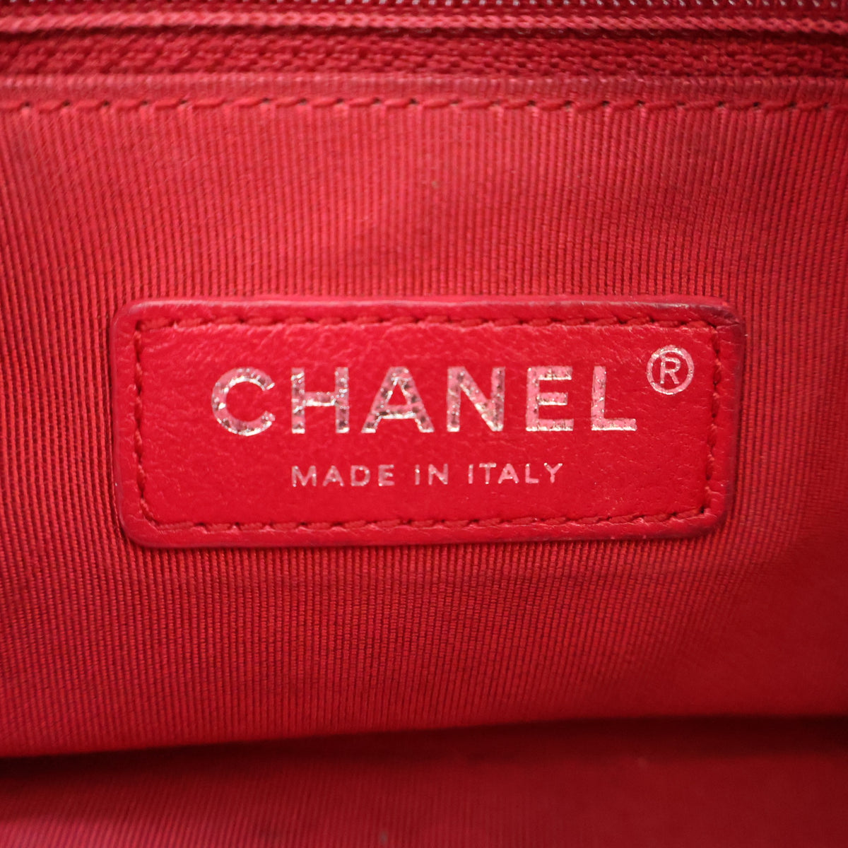 Pre-Owned Chanel Hobo Small Calfskin Gabrielle, interior label