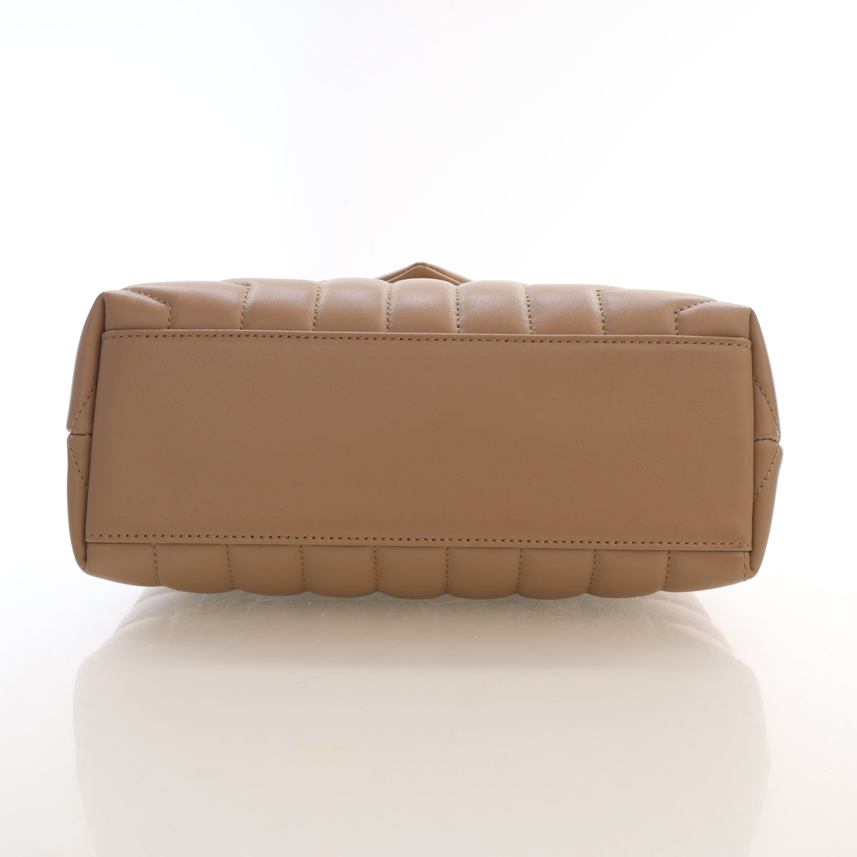Pre-Owned Saint Laurent Loulou Small Calfskin, base and feet view, photo 9 of 15