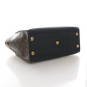 Louis Vuitton Calfskin On M...
