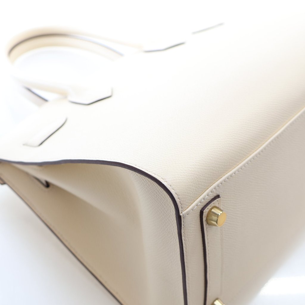 Pre-Owned Hermès Birkin 30 Nata Epsom Leather Sellier, base and feet view, photo 13 of 20