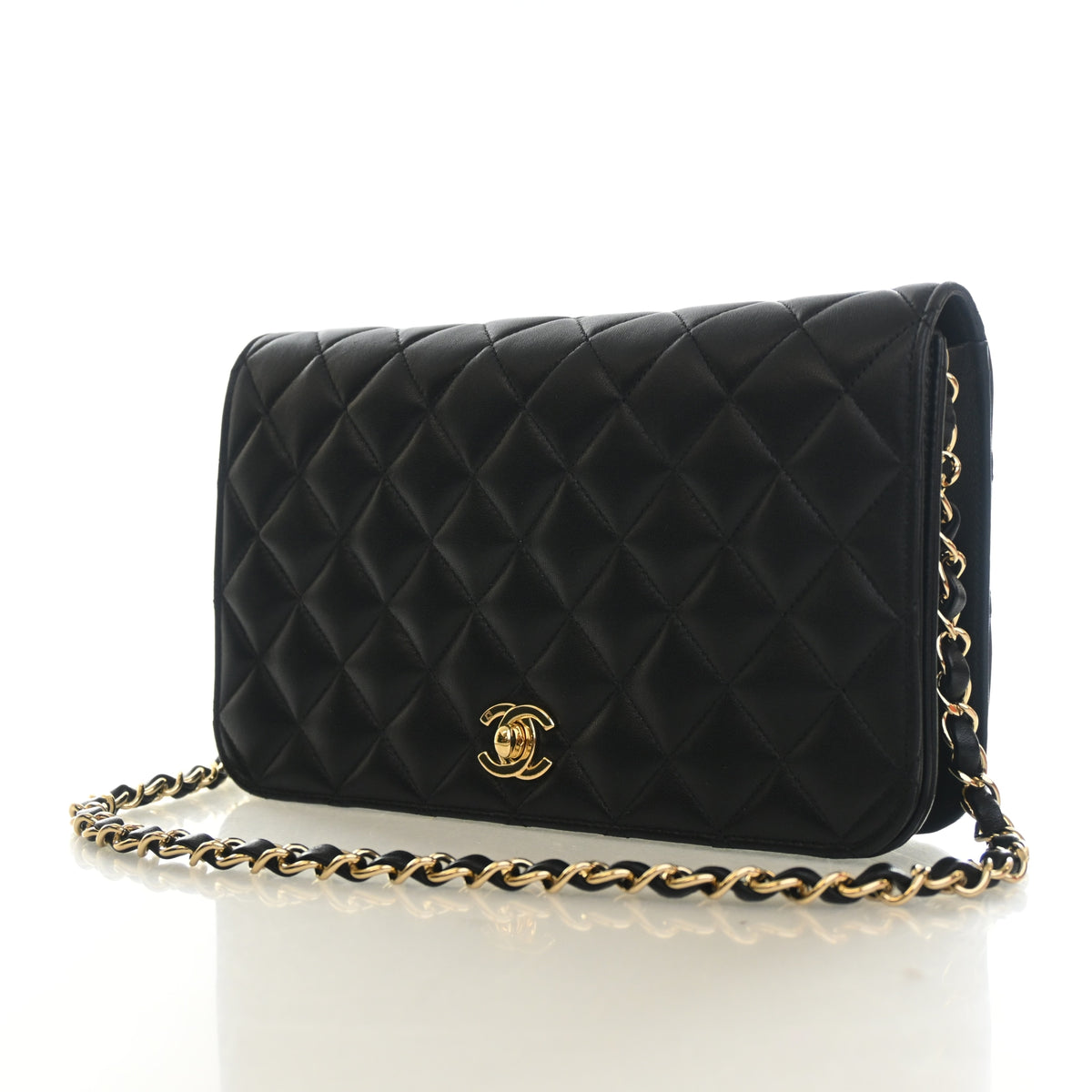 Vintage Chanel Shoulder Bag Full Flap, three-quarter view