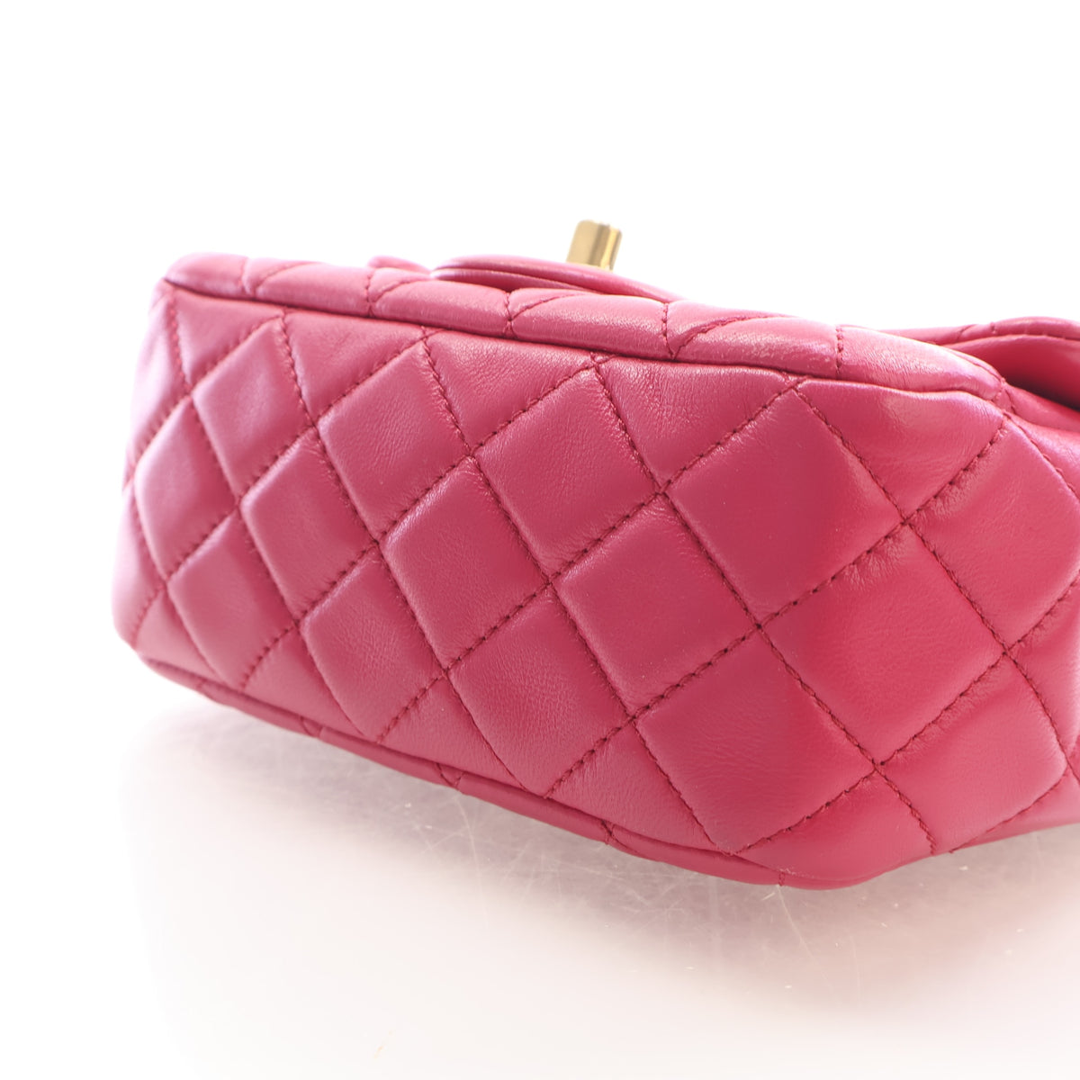 Pre-Owned Chanel Flap Bag Mini Lambskin Square Pearl Crush, base and feet view, photo 9 of 18