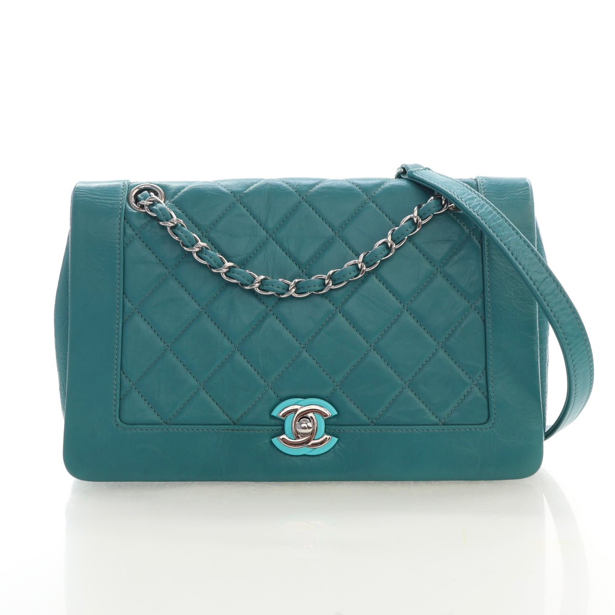 Pre-Owned Chanel Flap Bag Medium Crumpled Calfskin CC Full, front view