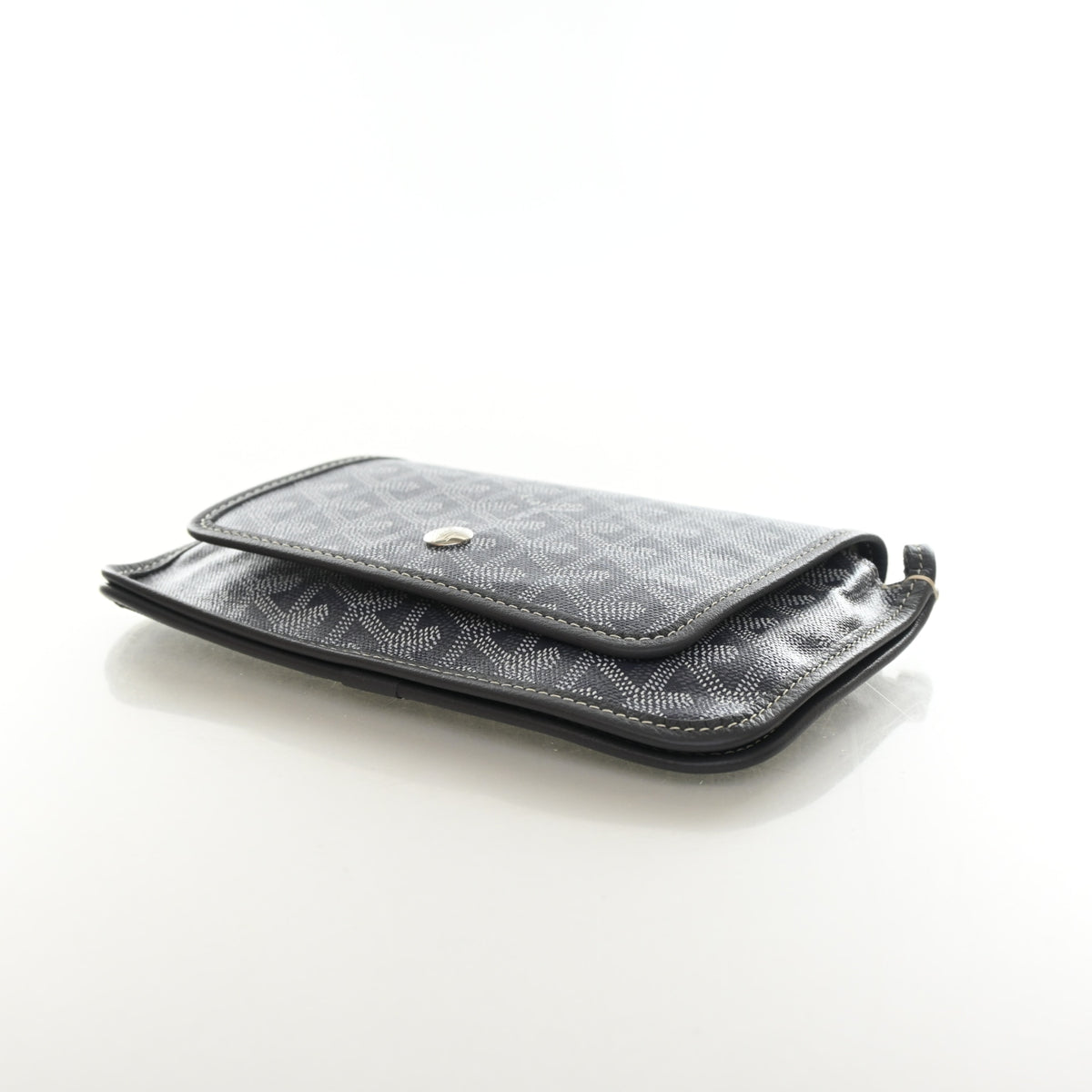 Pre-Owned Goyard Goyardine Plumet Pouch, side view