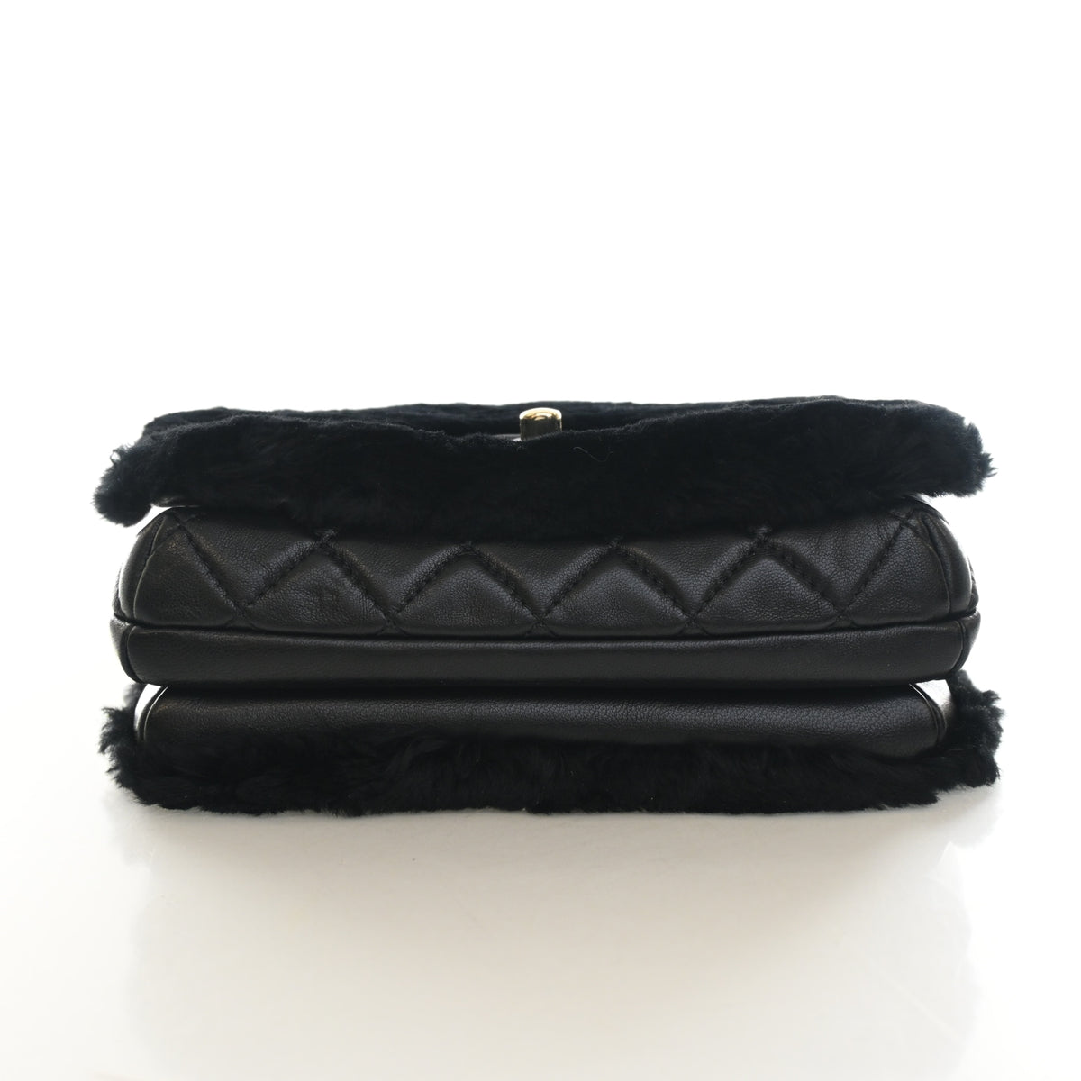 Pre-Owned Chanel Top Handle Shearling Oryalg Flap Bag, side profile, photo 9 of 16
