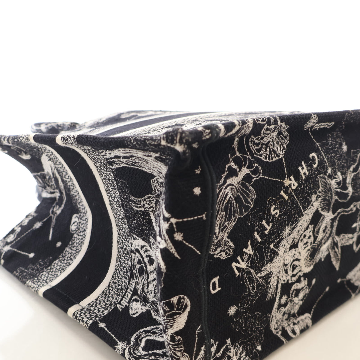Christian Dior Medium Zodiac Toile De Jouy Book Tote, photo 9 of 17
