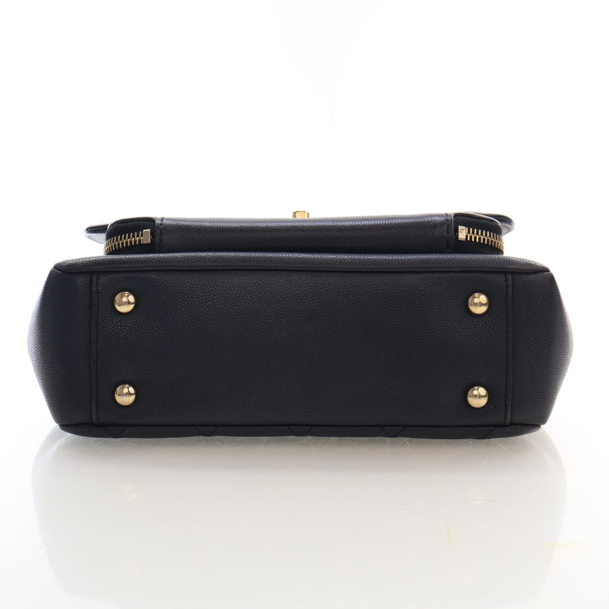 Pre-Owned Chanel Flap Bag Medium Calfskin Business Affinity, base and feet view, photo 9 of 17