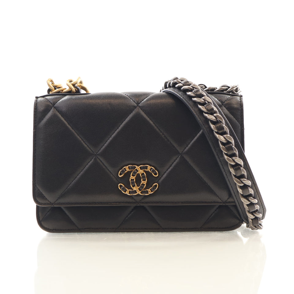 Chanel Lambskin Wallet On Chain (WOC)