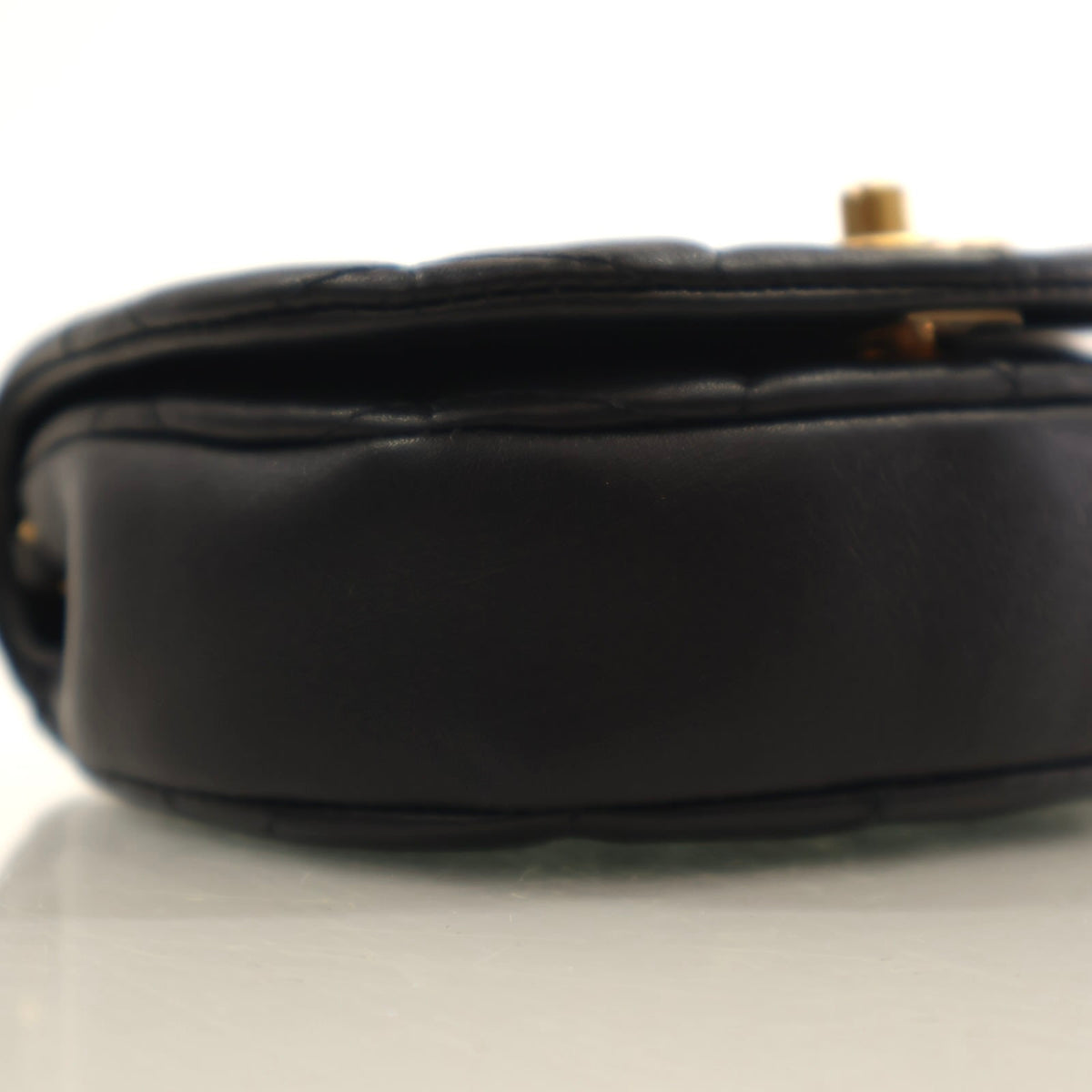 Pre-Owned Chanel Clutch Mini Lambskin Coco Mail With Chain, base and feet view
